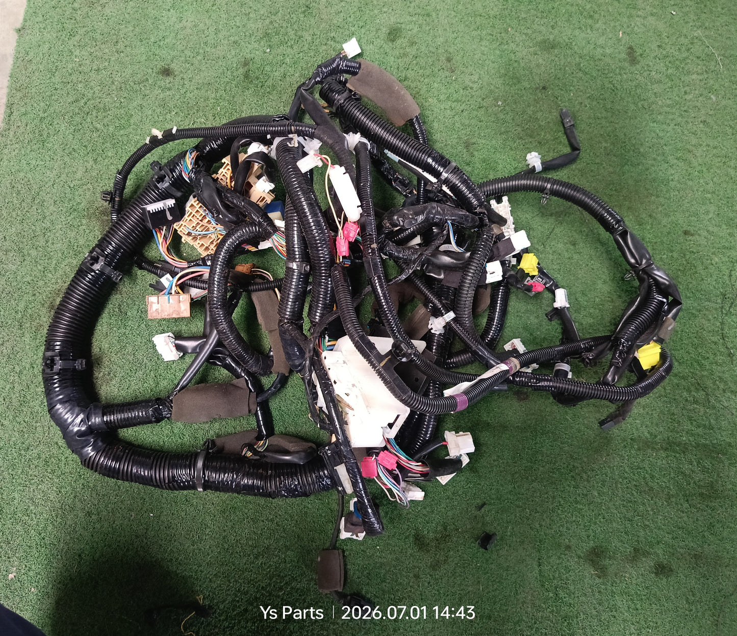 NISSAN ALMERA N17 1.5 AT DASHBOARD WIRING (24010-2MF0B 060104)