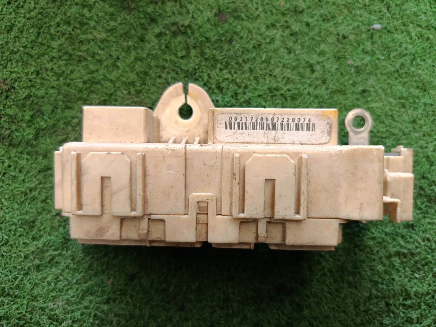 PERODUA MYVI FUSE BLOCK ASSY PASSENGER SIDE (82730-B1020)