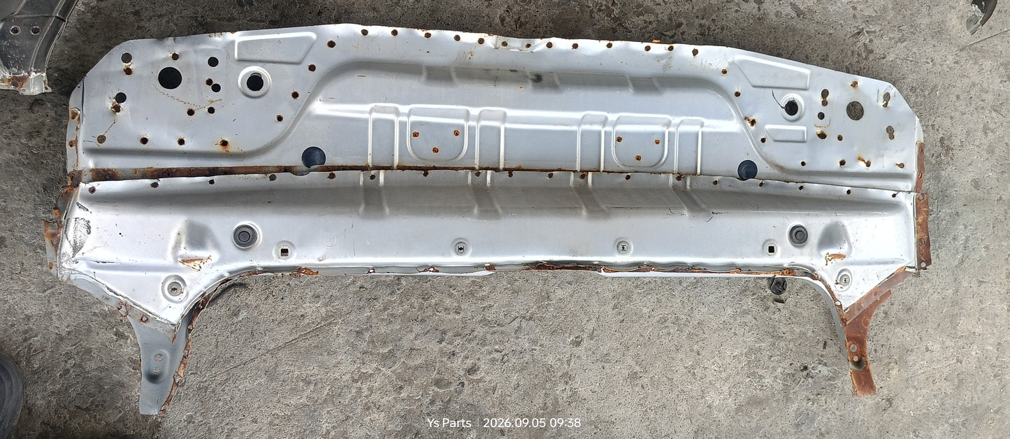 PROTON SAGA BLM END PANEL SILVER (PNL0008)