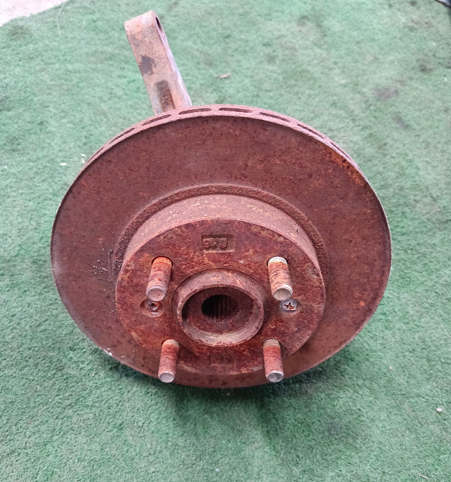 PROTON SAGA BLM KNUCKLE ARM RH (KA097)