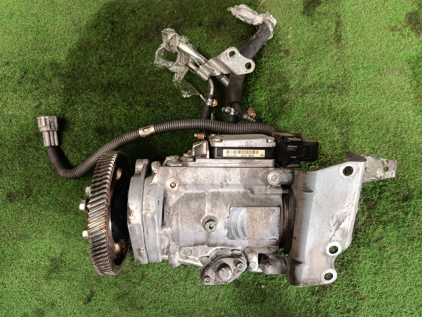 NISSAN URVAN FUEL PUMP (240152141873)