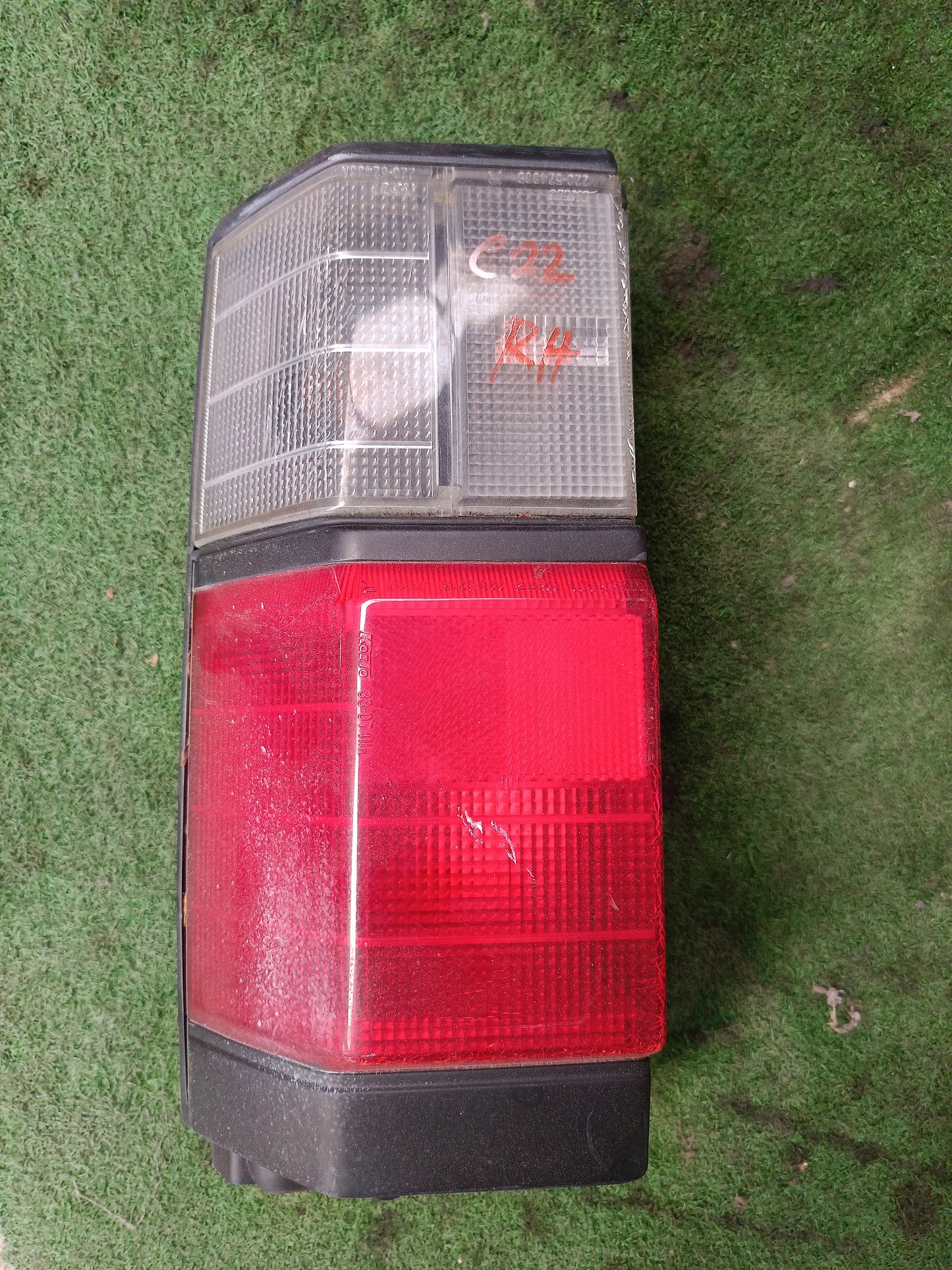 NISSAN VANETTE C22 TAIL LAMP RH (TL00214)