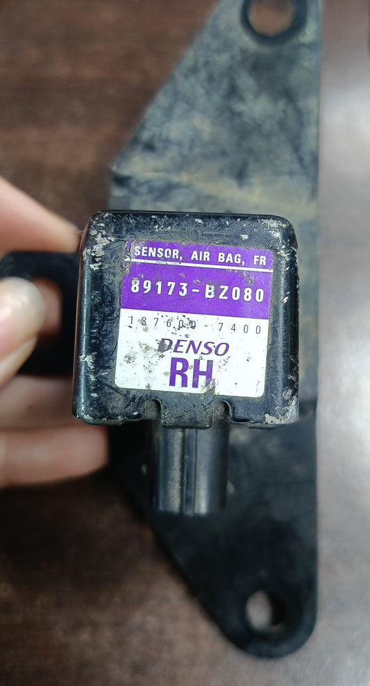 TOYOTA AVANZA AIRBAG SENSOR RH (89173-BZ080)
