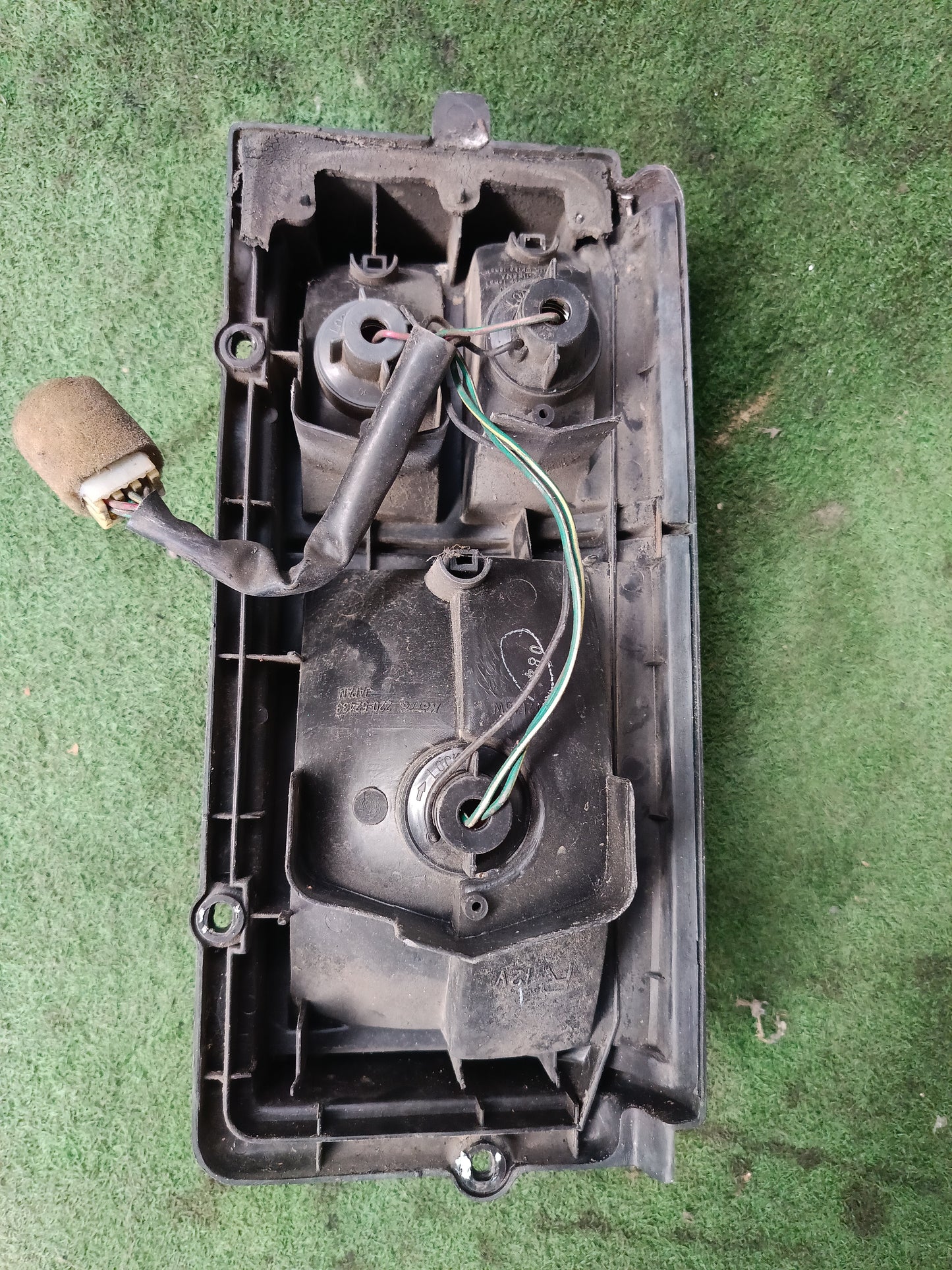 NISSAN VANETTE C22 TAIL LAMP RH (TL00214)