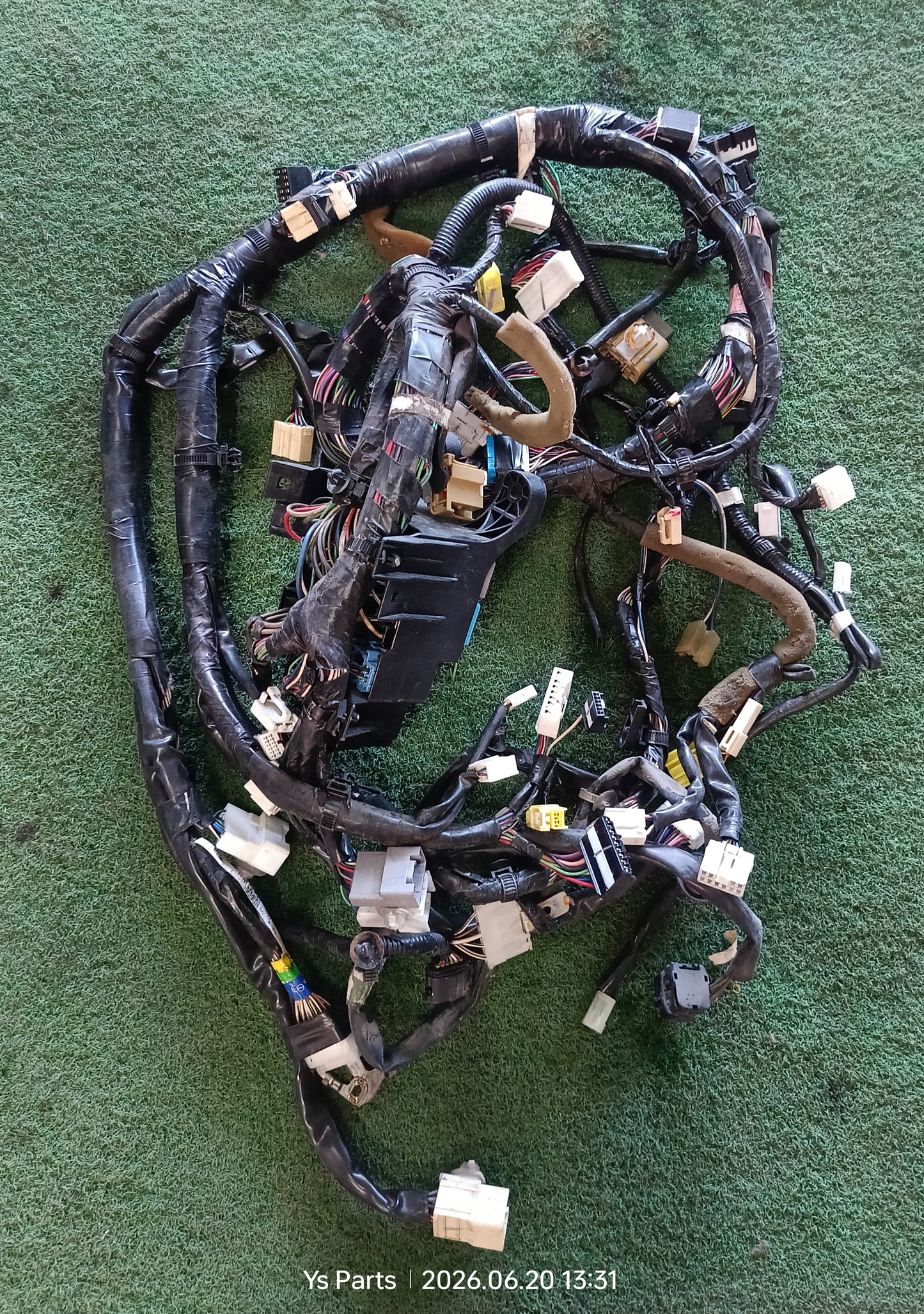 PERODUA AXIA FUSEBOX WIRING (82141-BYF50 R)
