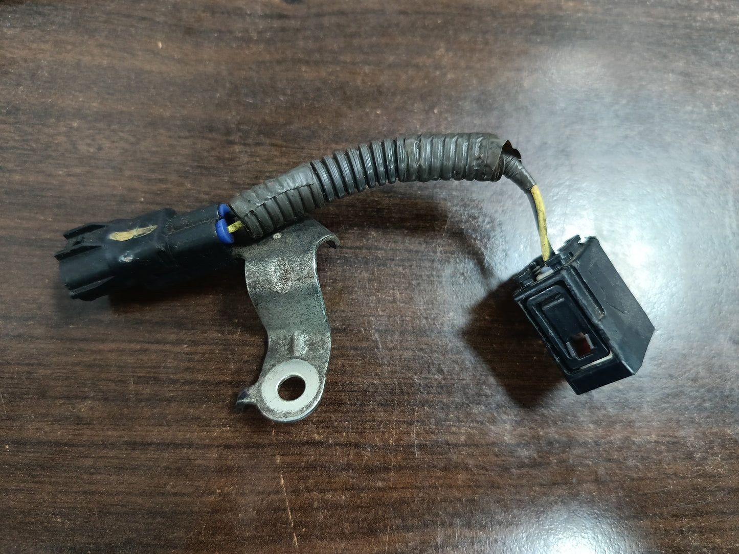 TOYOTA REVO FUEL PUMP 2 PIN WIRE (FPW0001)