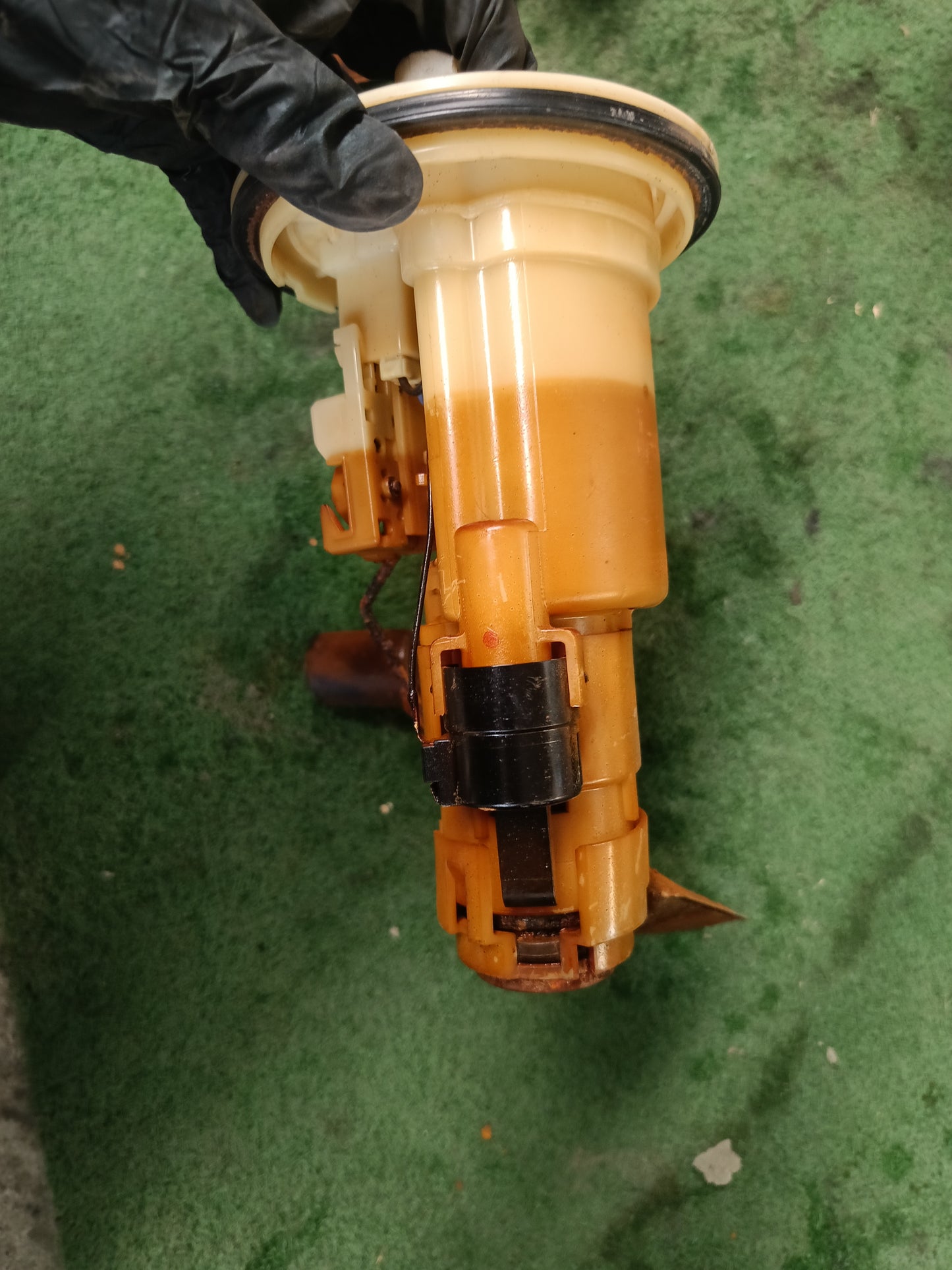 PERODUA VIVA FUEL PUMP (23210-BZ061)