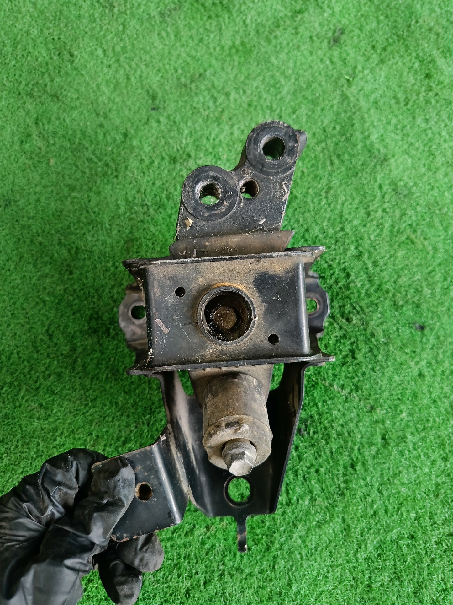 PERODUA AXIA ENGINE MOUNTING RH (EM0074)