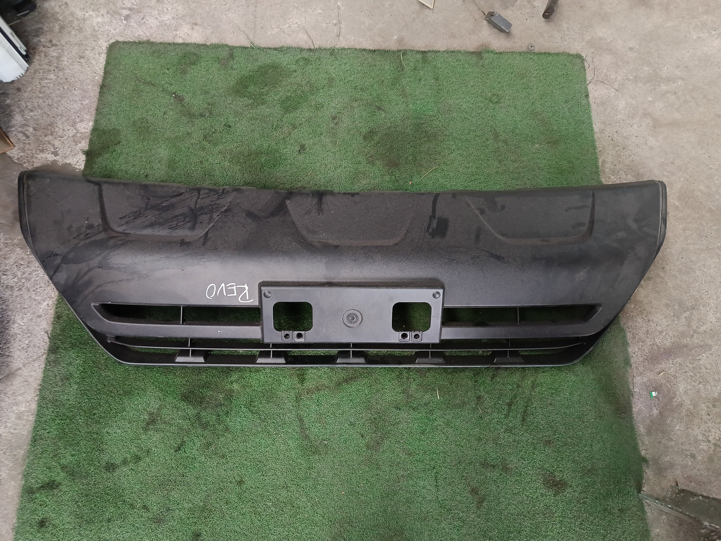 TOYOTA ROGUE FRONT LOWER GRILLE (53112-0K420)
