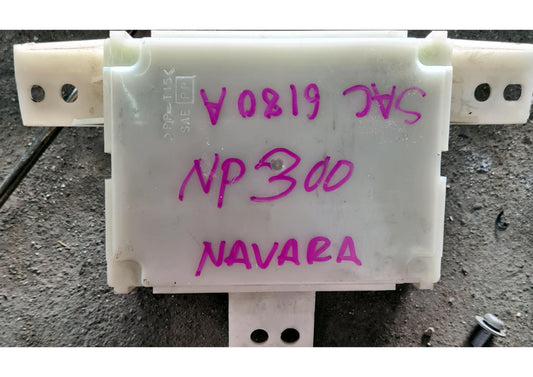 NISSAN NAVARA NP300 Amplifier Assist